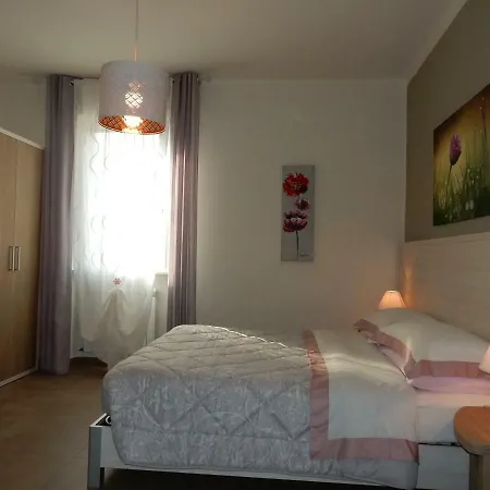 La Casa Di Diana Bed and Breakfast